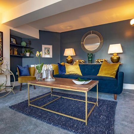 Pass The Keys Art Deco Inspired Apartment With Roof Top Views Shrewsbury Exterior foto