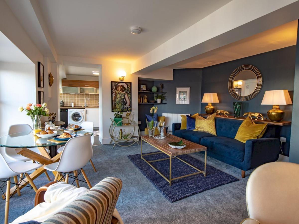 Pass The Keys Art Deco Inspired Apartment With Roof Top Views Shrewsbury Exterior foto